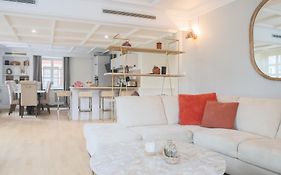 Le Tropical, Chic & Design